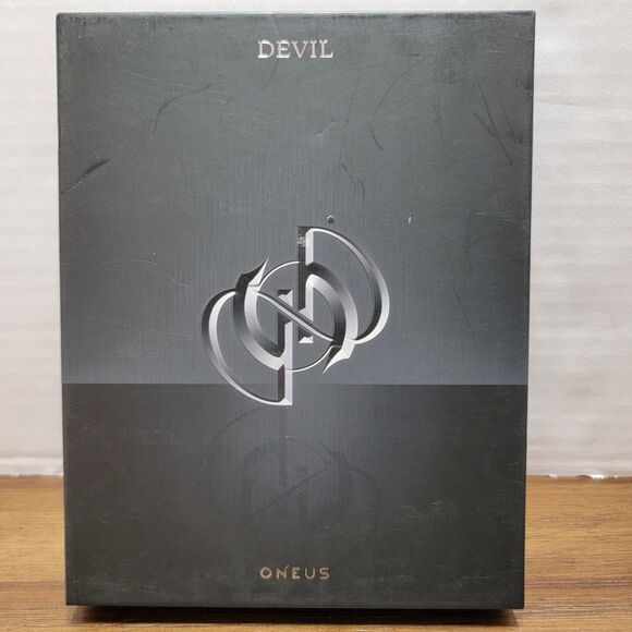 CD Oneus: Devil - First Full Album (Black Version) - Picture 2 of 5